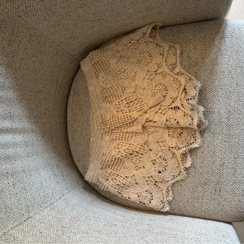 Express Lace Overlay Shorts in Beige